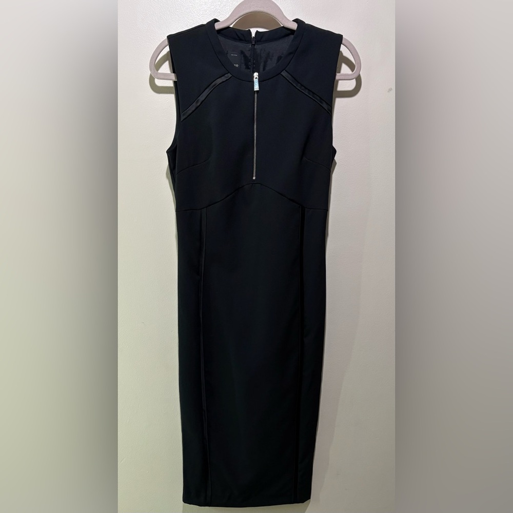 PINKO Women's‎ Sleeveless Black Dress, 
 Size M (8)